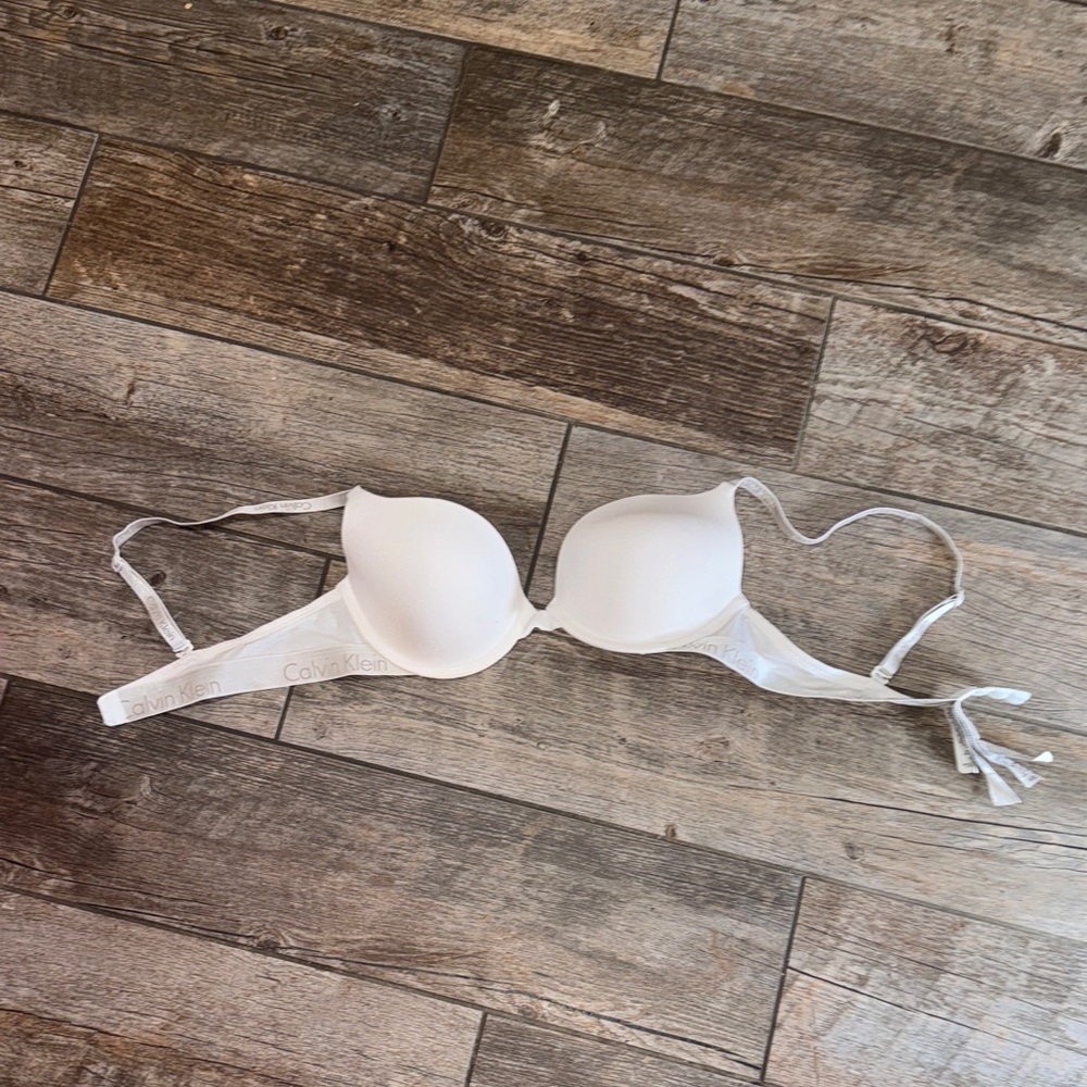 Calvin Klein Ivory Underwire Bra